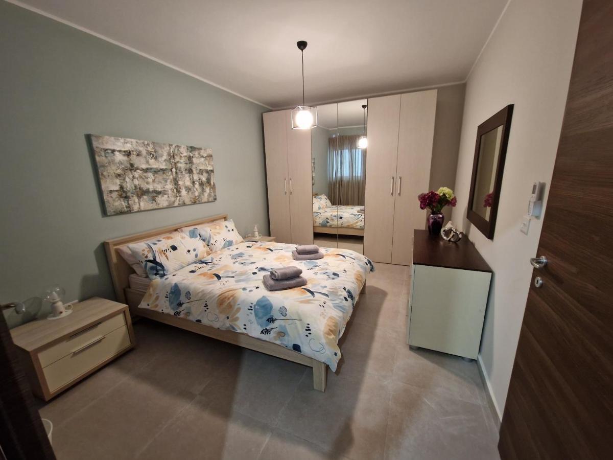 Comfort And Convenience Flat 4 Dad'S Court St. Paul's Bay Exterior photo