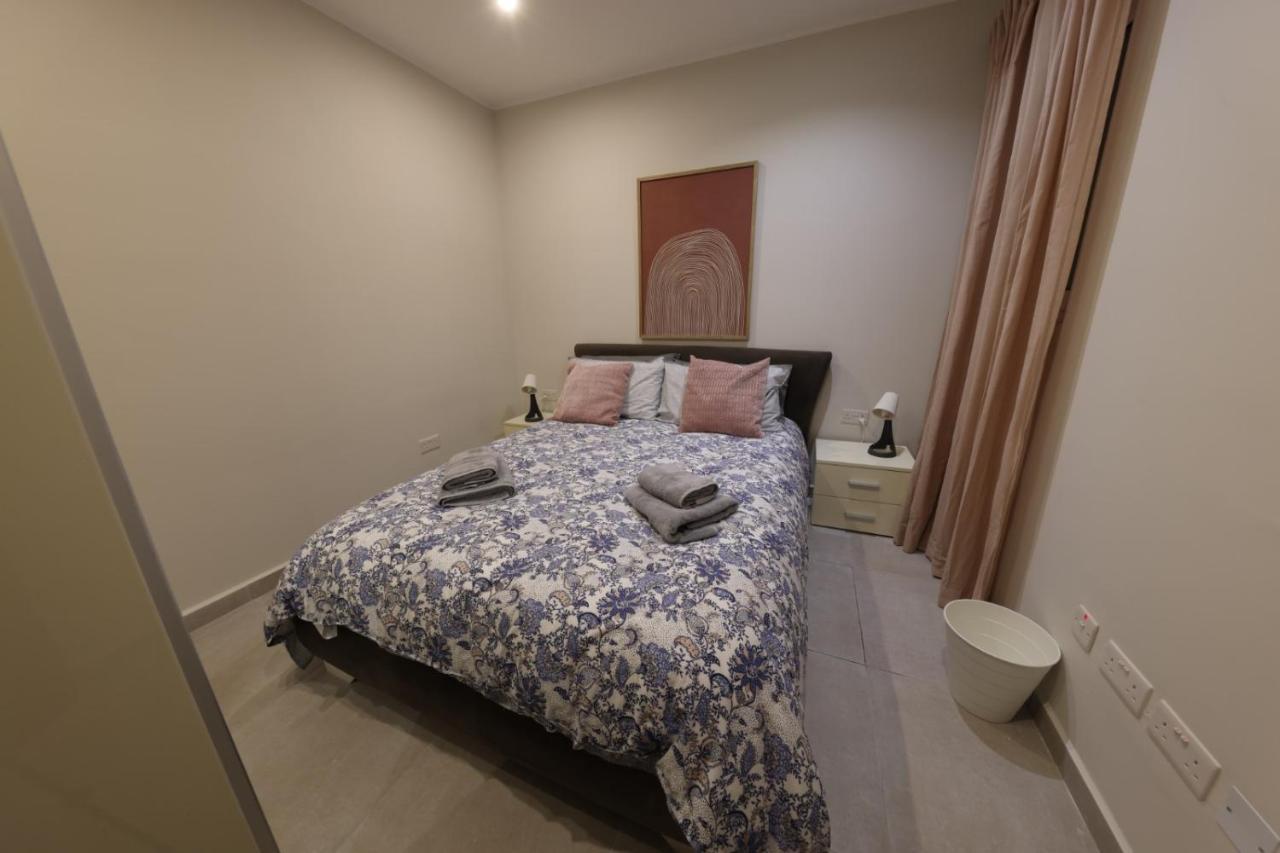 Comfort And Convenience Flat 4 Dad'S Court St. Paul's Bay Exterior photo
