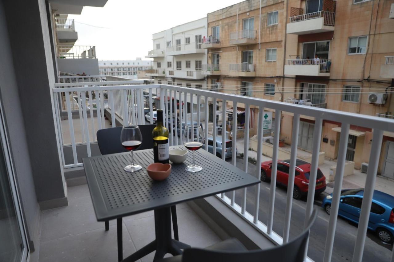 Comfort And Convenience Flat 4 Dad'S Court St. Paul's Bay Exterior photo