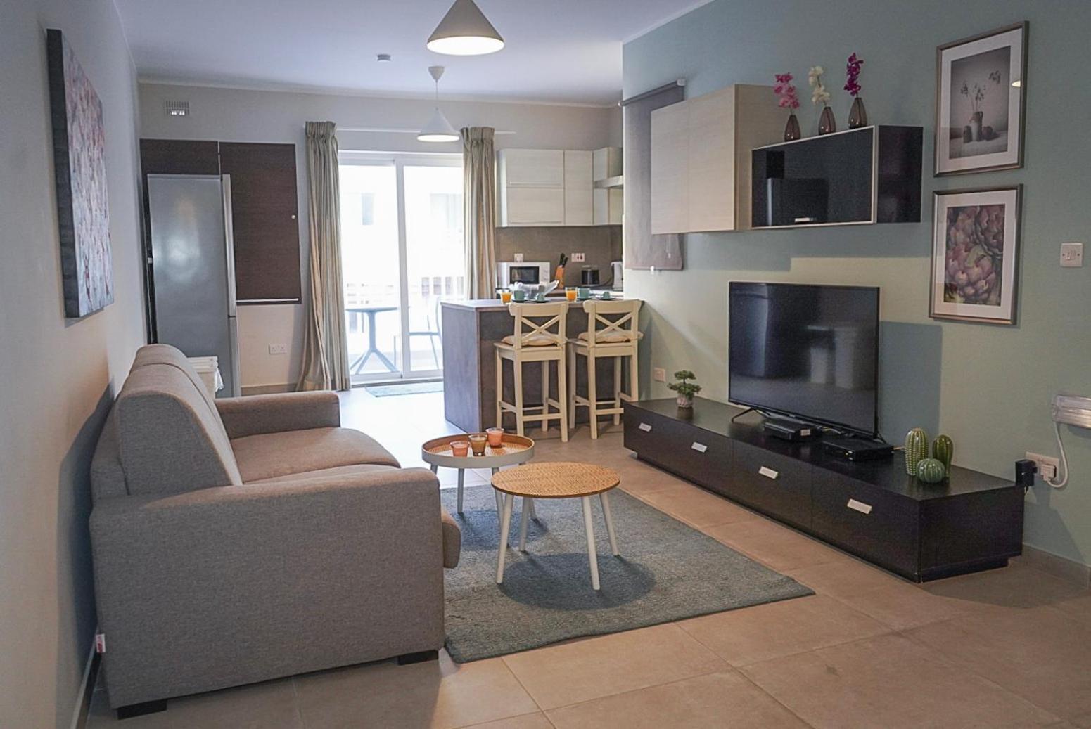 Comfort And Convenience Flat 4 Dad'S Court St. Paul's Bay Exterior photo